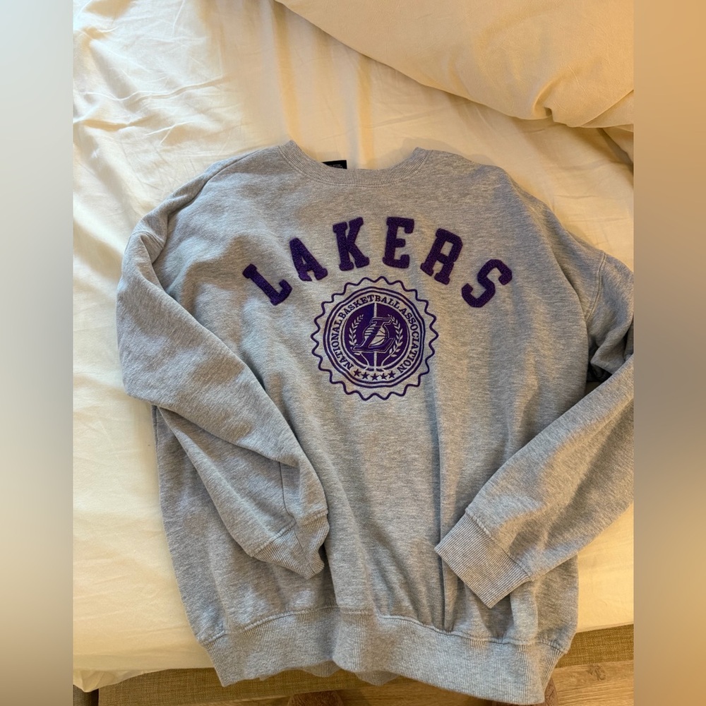 NBA Gray Lakers Crewneck Sweater